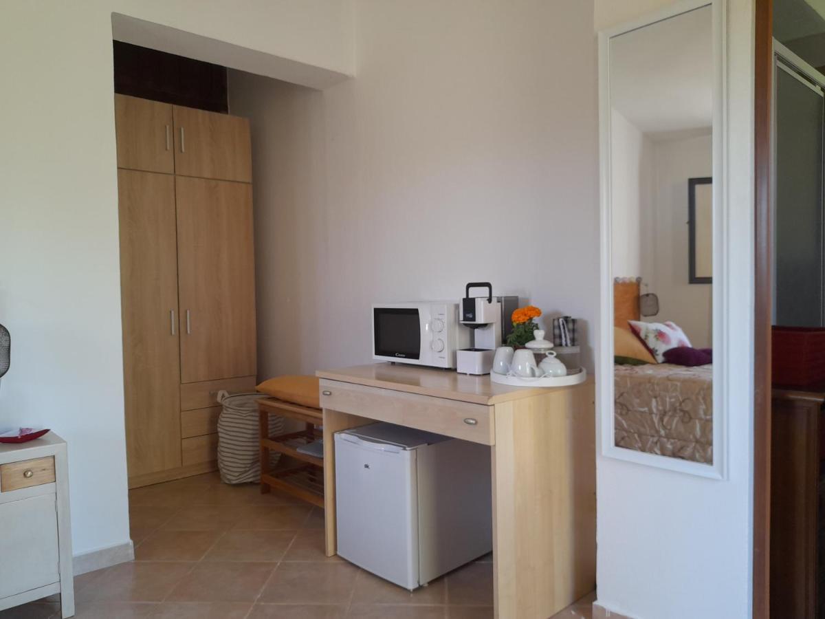 Hotel La Restanza Pula Zewnętrze zdjęcie